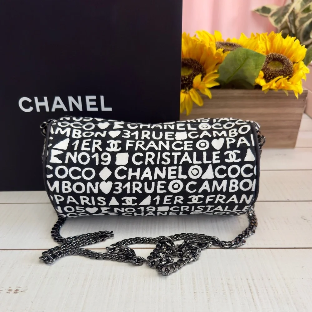 Chanel By the Sea Makeup Cosmetic Crossbody Bag - Picture 2 of 10